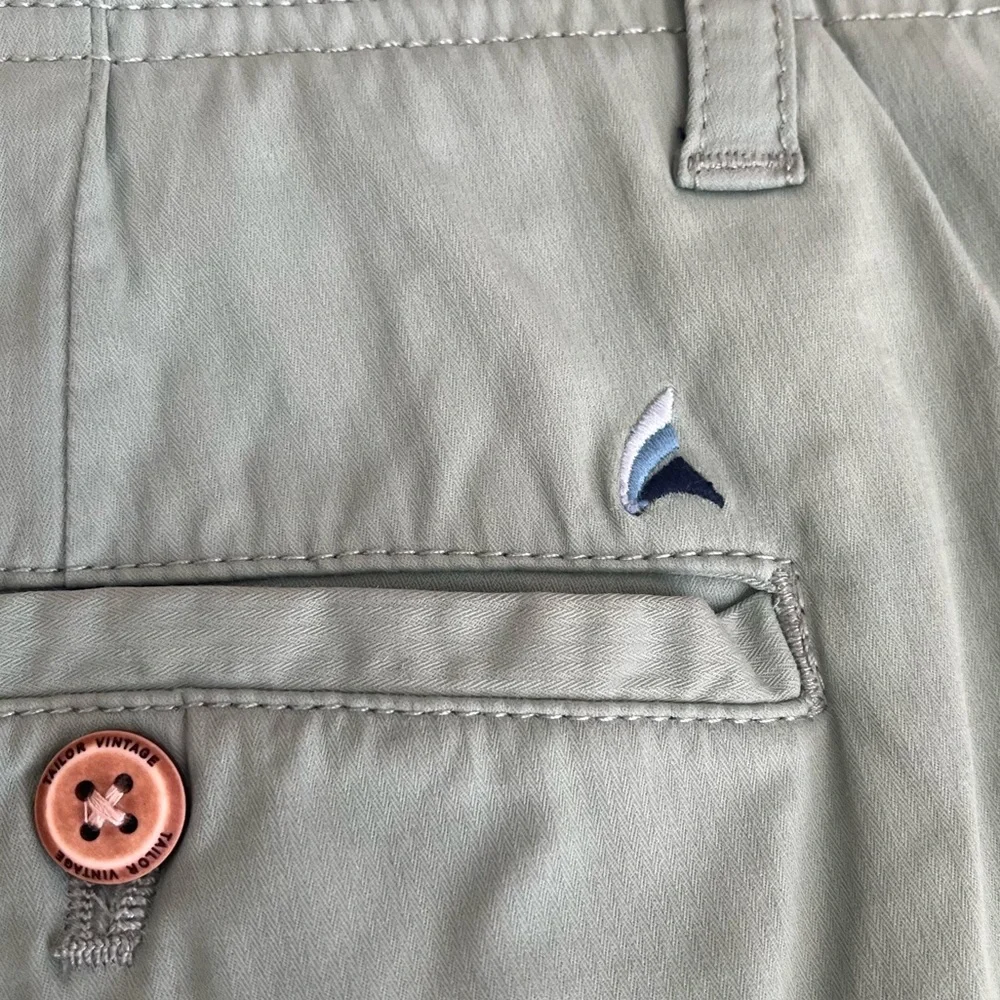 ❗️🆕 Tailor Vintage Greenwich Slim Fit Shorts❗️